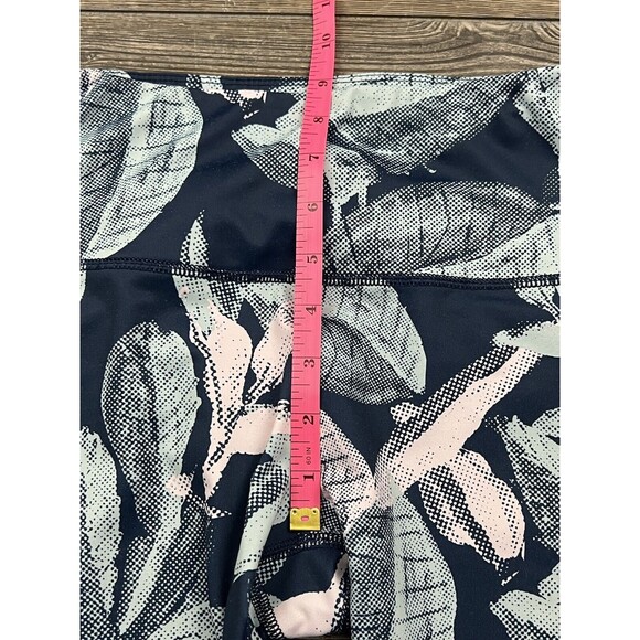 Apana Cropped Leggings Blue Green Leaf Print Capri's Sz Small Gym Athleisure - Picture 5 of 9